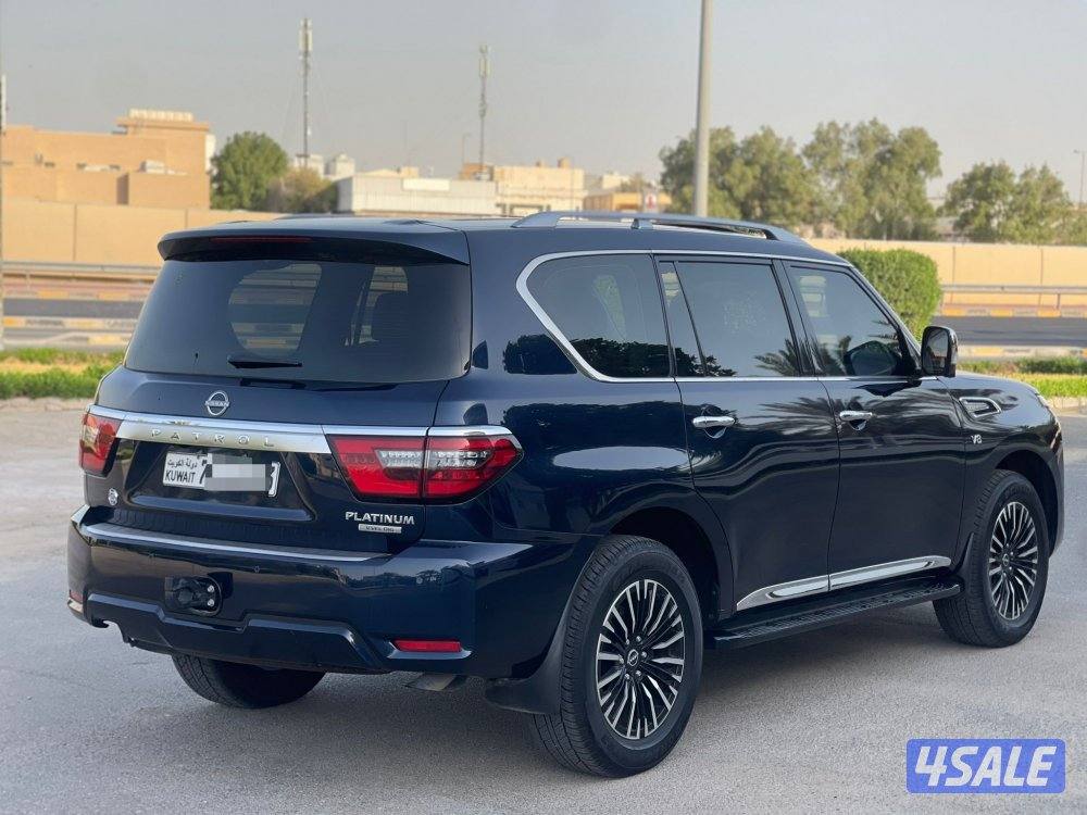 للبيع باترول بلاتينيوم سيتي V8 موديل 2023 صبغ وكالة تحت الكفالة3