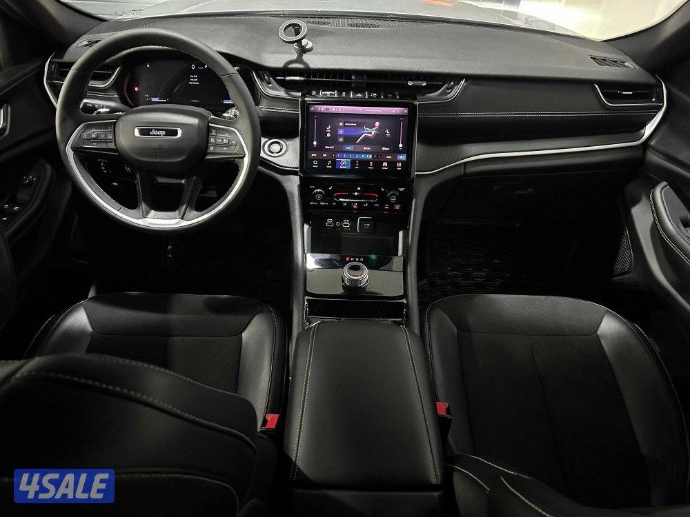 Jeep Grand Cherokee Altitude5