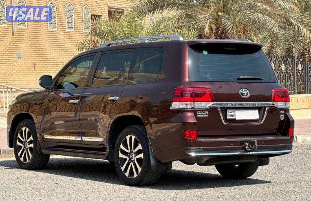 للبيع لاند كروزر تورينق 20193