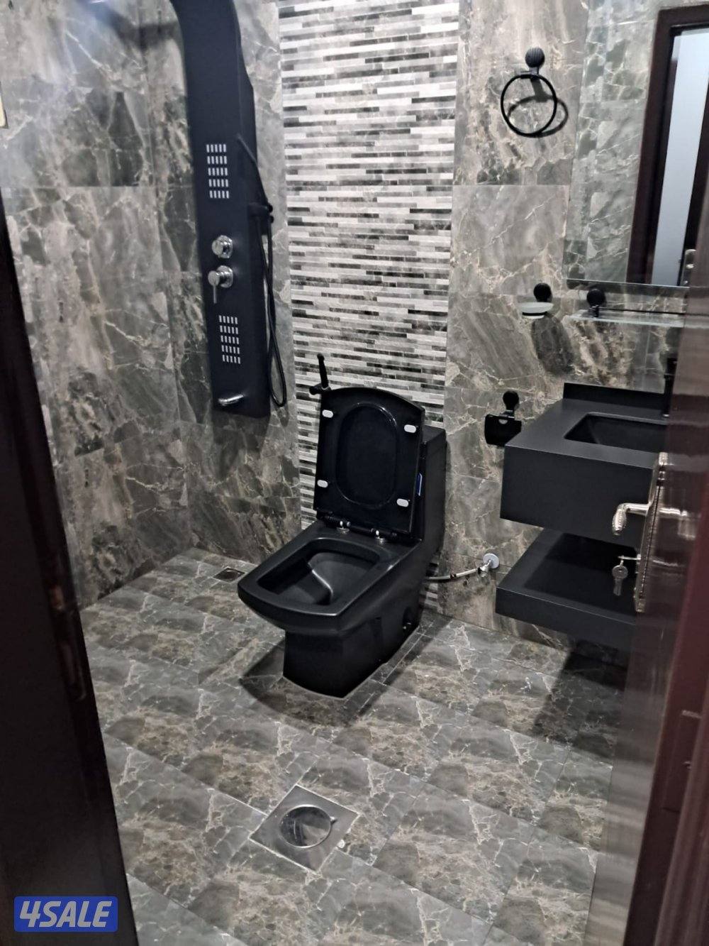 تنظيف منازل تنظيف المدرسه./غسيل شقق وملاحق/غسيل منازل/ تنظيف حمام غسي7