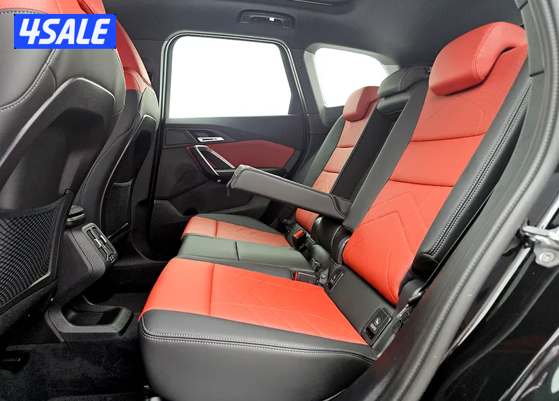BMW X1 xDrive 20i M Sport Pack10