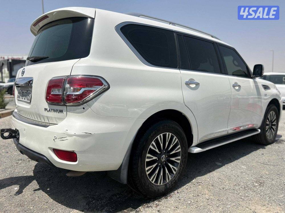 نيسان باترول بلاتنيوم .V83