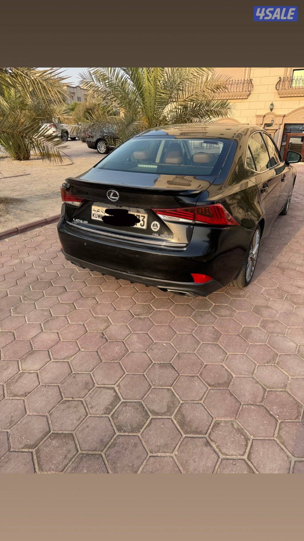 للبيع لكزس Is300 موديل 20185