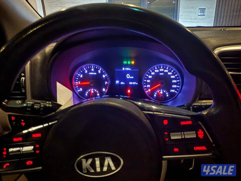 بيعه سريعه الي دور النضيف النضيف النضيف 2020 ماشي 165 وكاله9