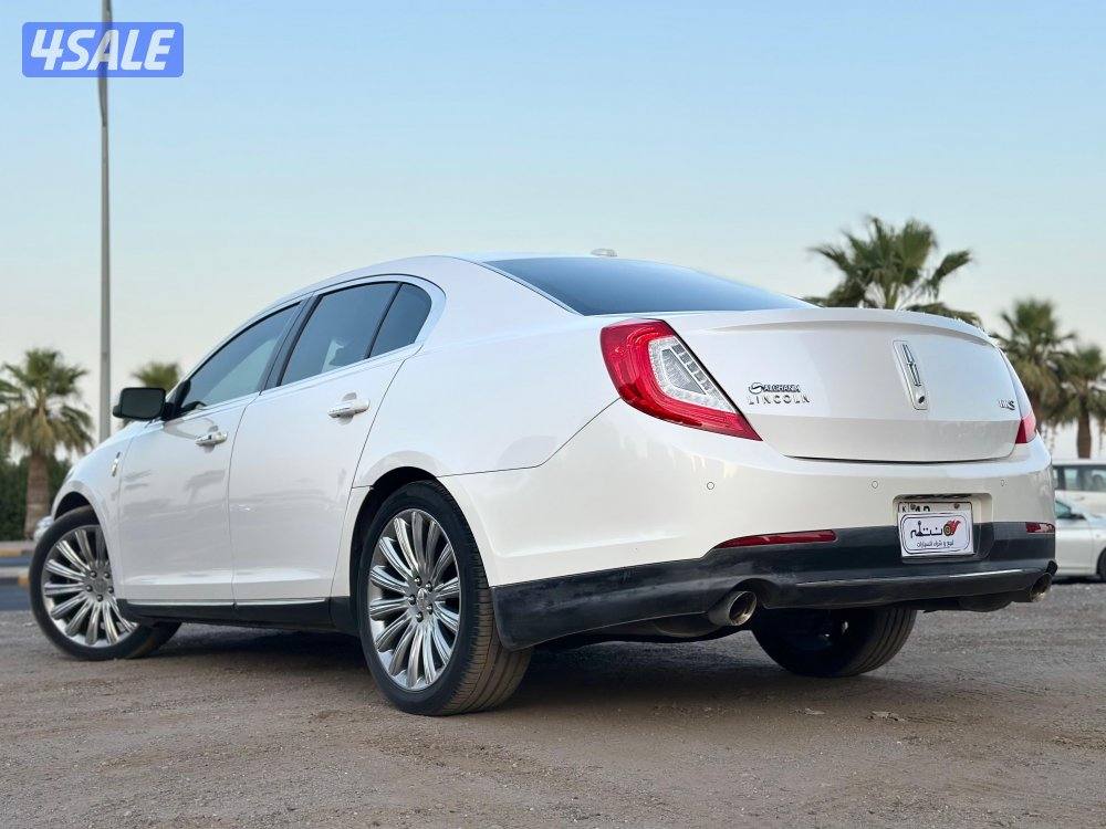 لنكولن MKS موديل 20131