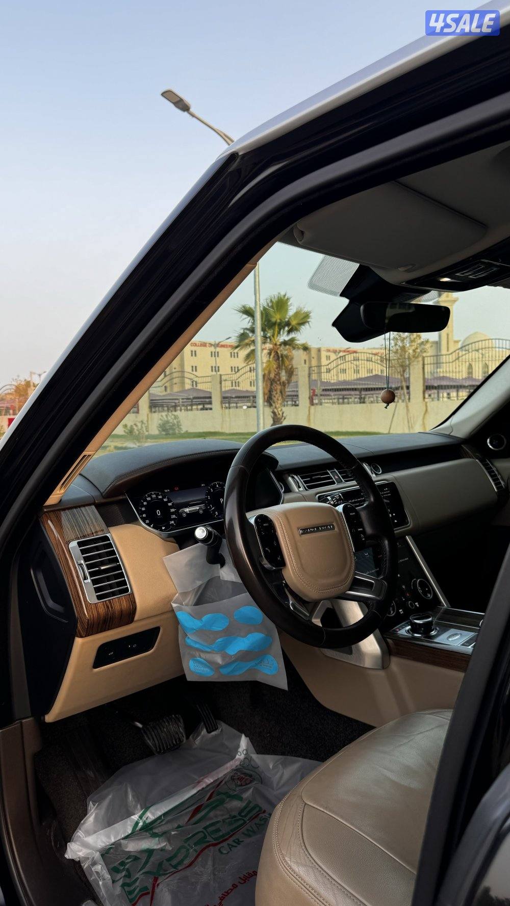 للبيع رنج روفر موديل 2018 HSE8
