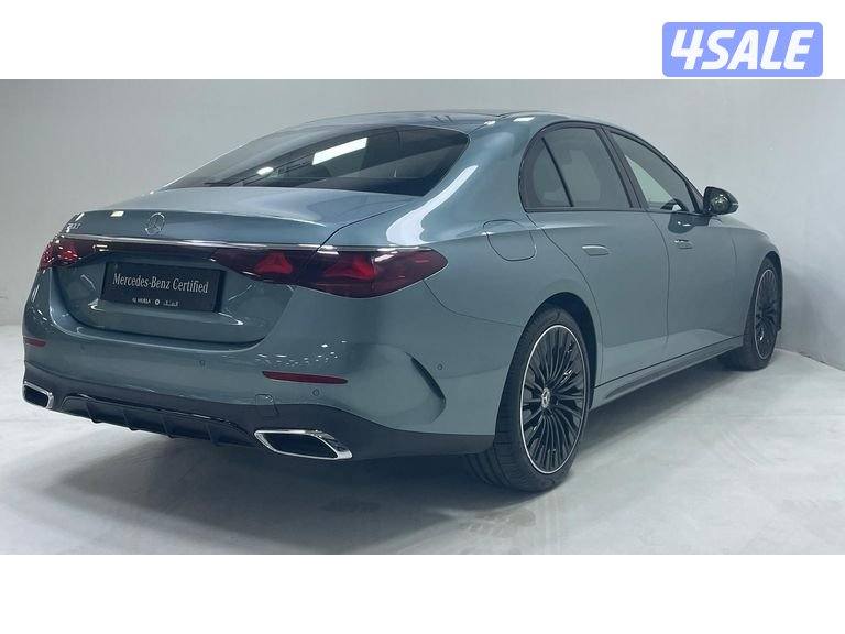 Mercedes-Benz E-Class7