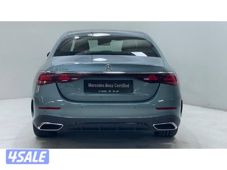 Mercedes-Benz E-Class6