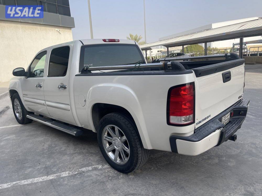 للبيع وانيت دنالي موديل ٢٠١٣ بسعر مغري2