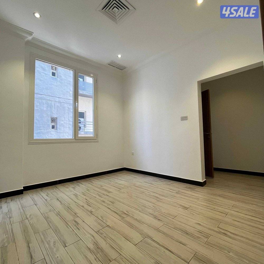 شقة سكنية للإيجار في صباح السالم قطعة 12