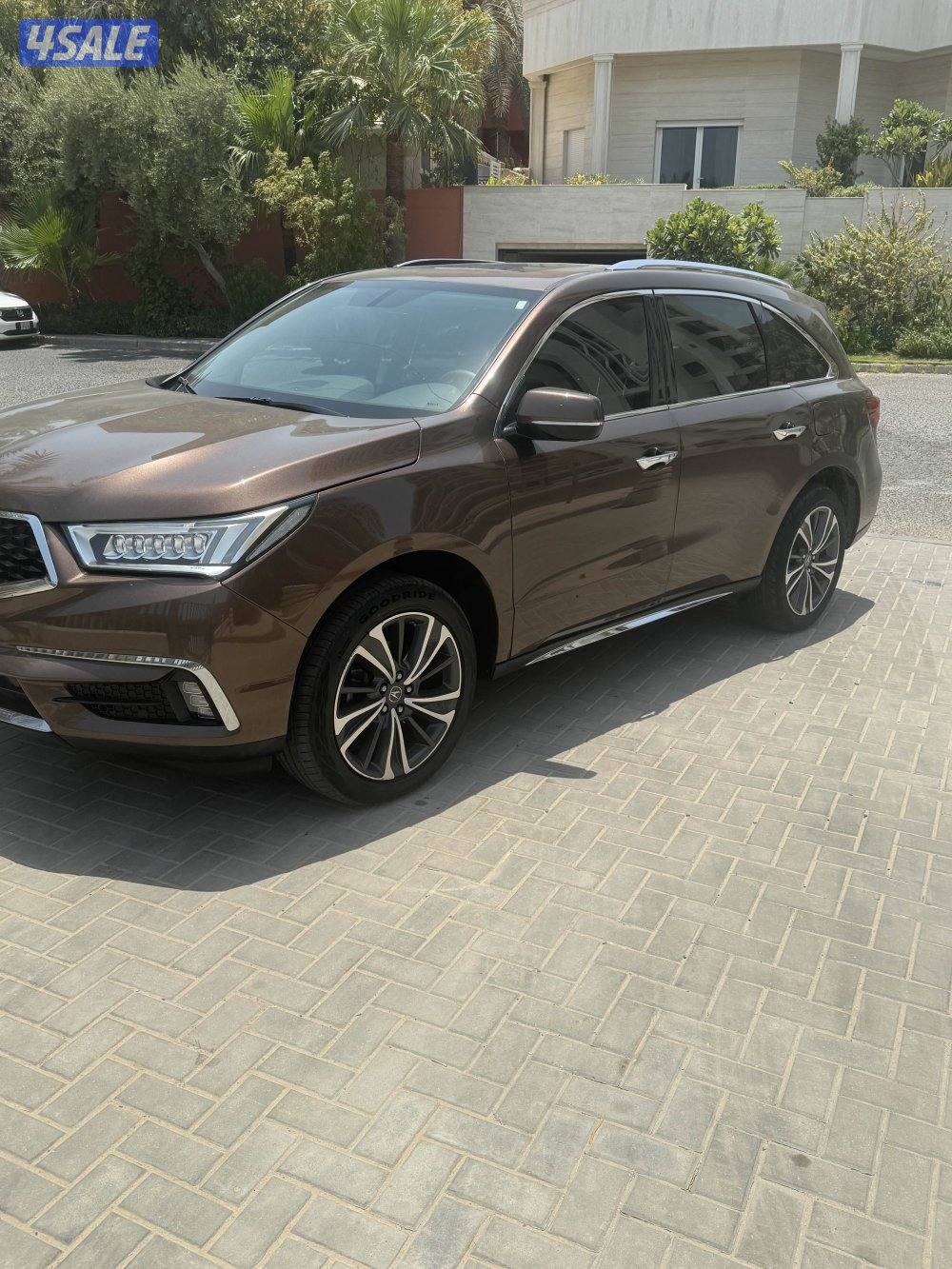 أكيورا mdx 20200