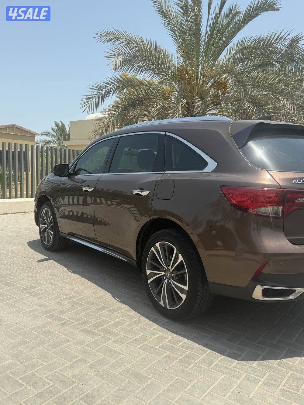 أكيورا mdx 20203