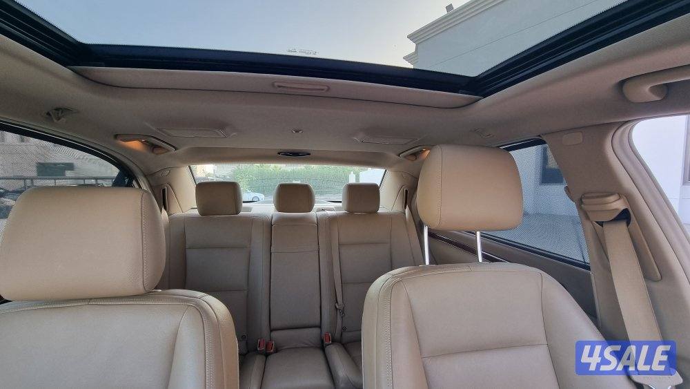 بحالة الوكالة Mercedes S 30012