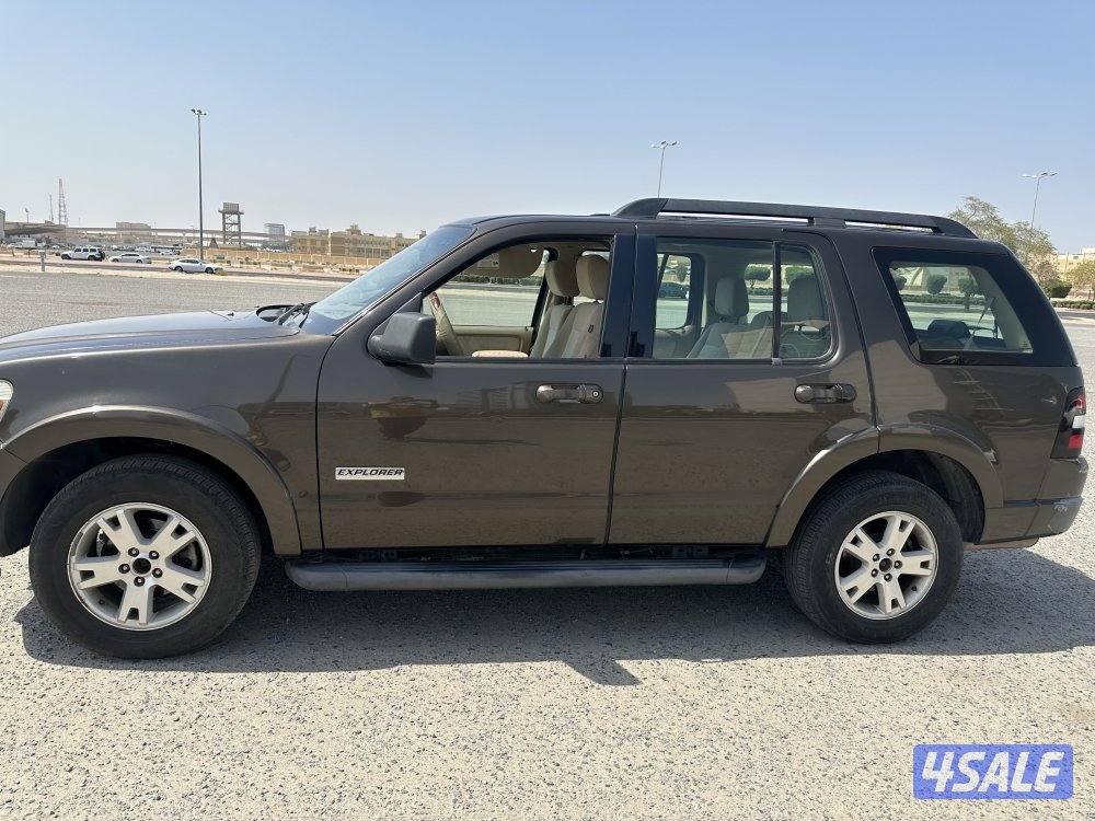 حجم المحرك 4.0 V62
