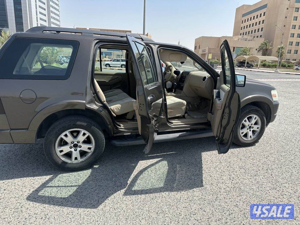 حجم المحرك 4.0 V66