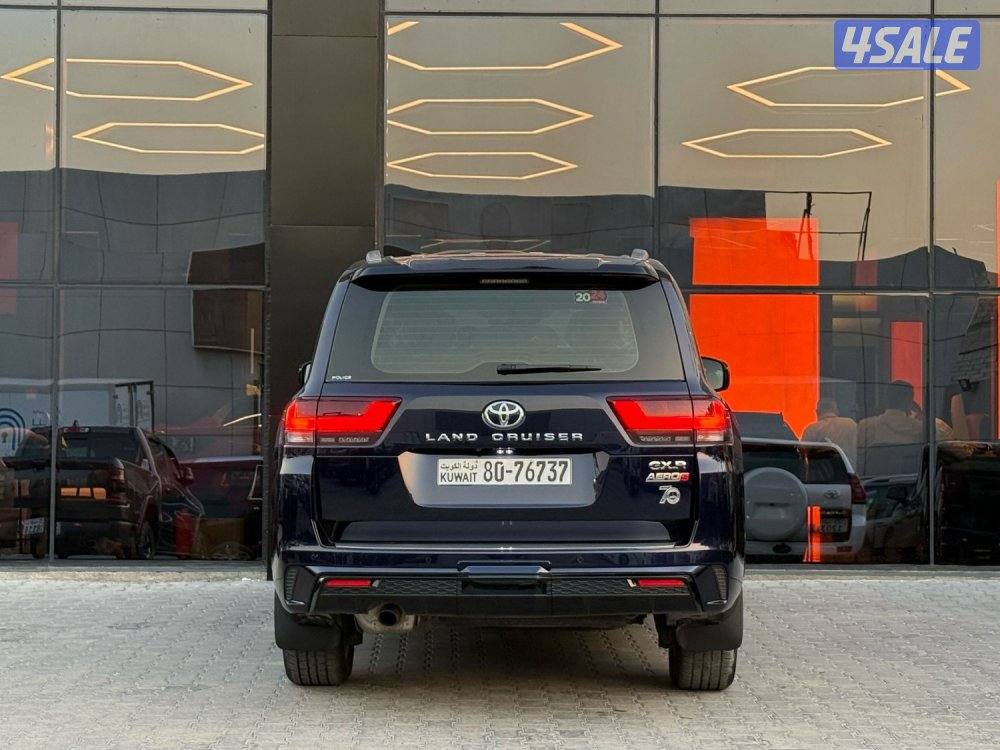LAND CRUISER GXR AERO S _2024 عداد 4 الاف فقط5
