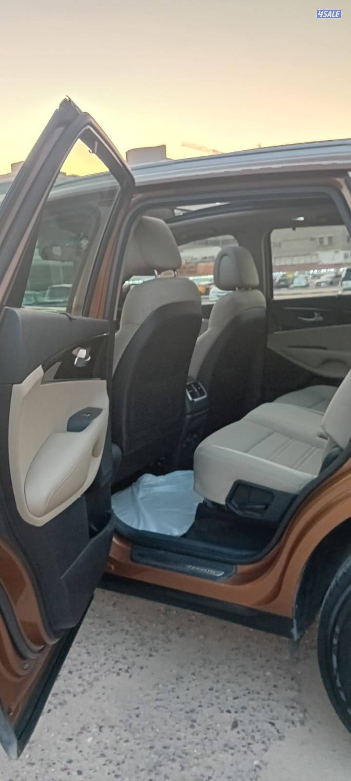 كيا سورينتو 2016 ( كاملة المواصفات ) عداد 98 ألف كم صبغ الوكالة10