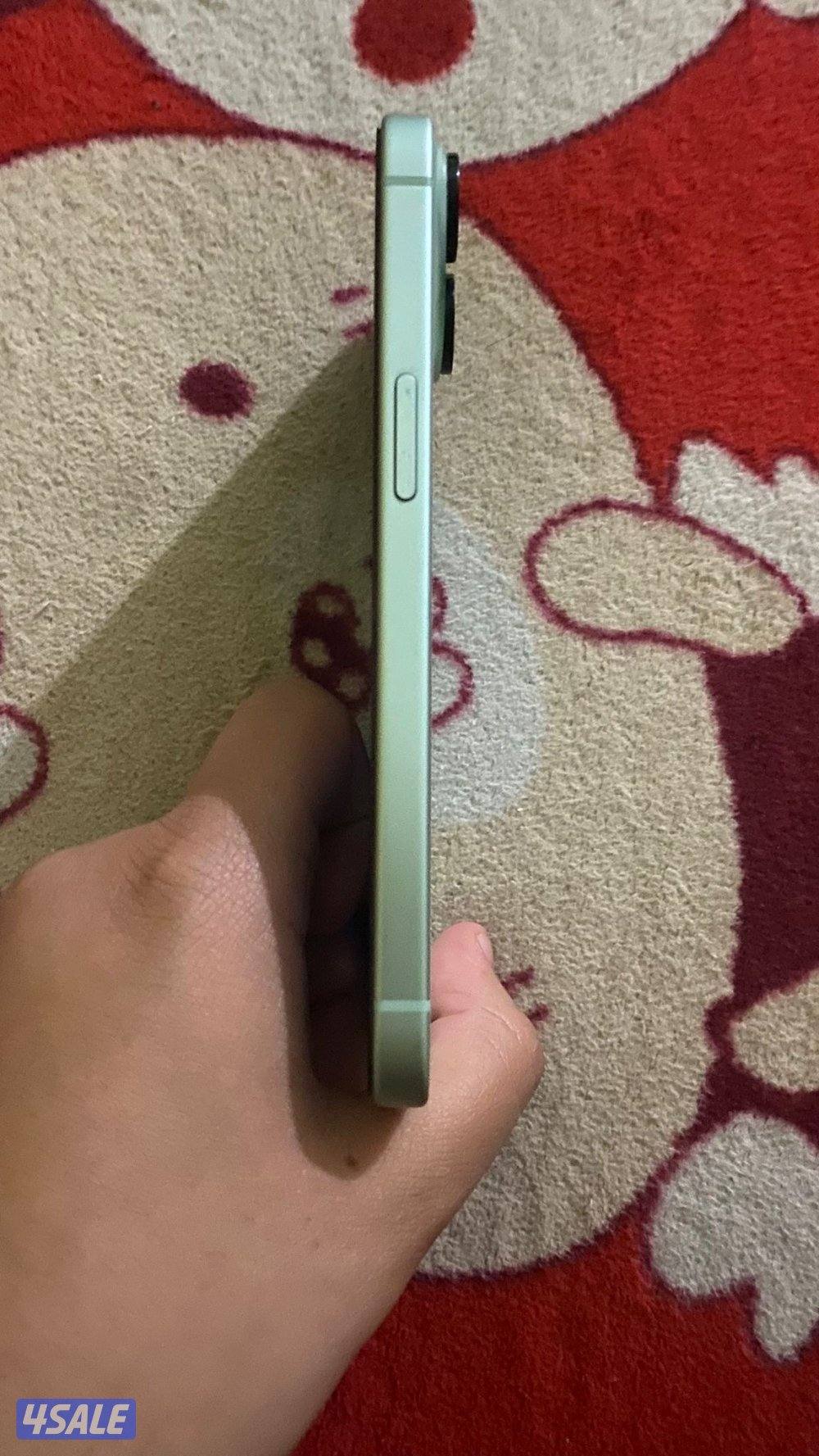 التلفون في افضل حال لها المساحة 256 جيجا بطرية 85 اللون الاخضر الفاتح4