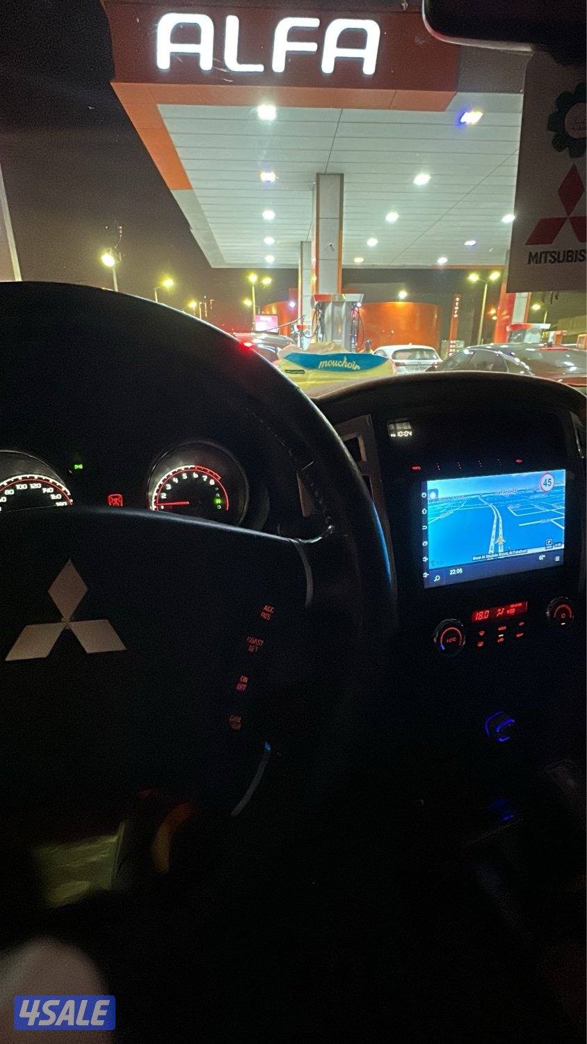 Pajero 2015 Full option without sunroof1