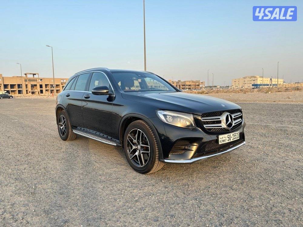 مرسيدس GLC 300 موديل ٢٠١٧ صبغ الوكالة بحالة الوكالة0