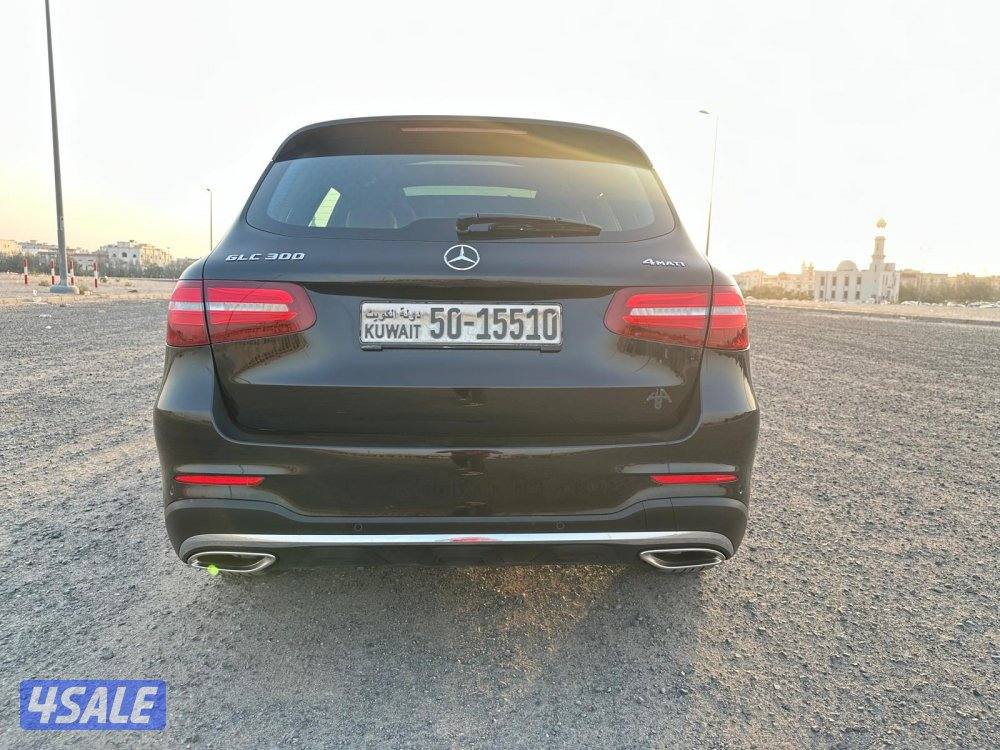 مرسيدس GLC 300 موديل ٢٠١٧ صبغ الوكالة بحالة الوكالة6