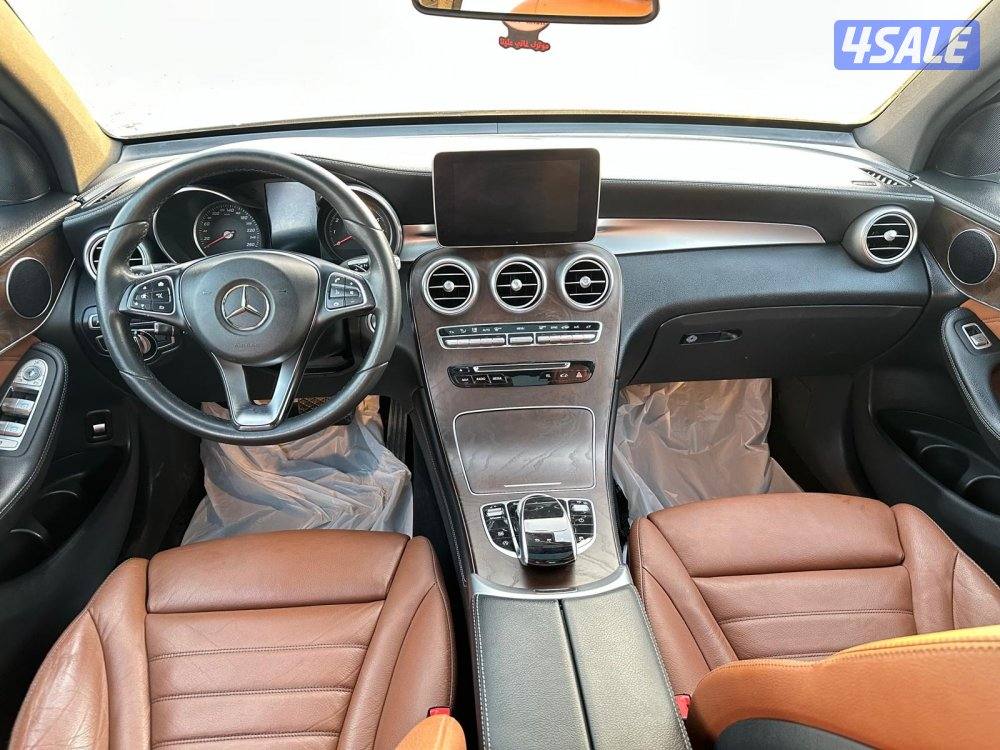 مرسيدس GLC 300 موديل ٢٠١٧ في قمة النظافة صبغ وكالة10