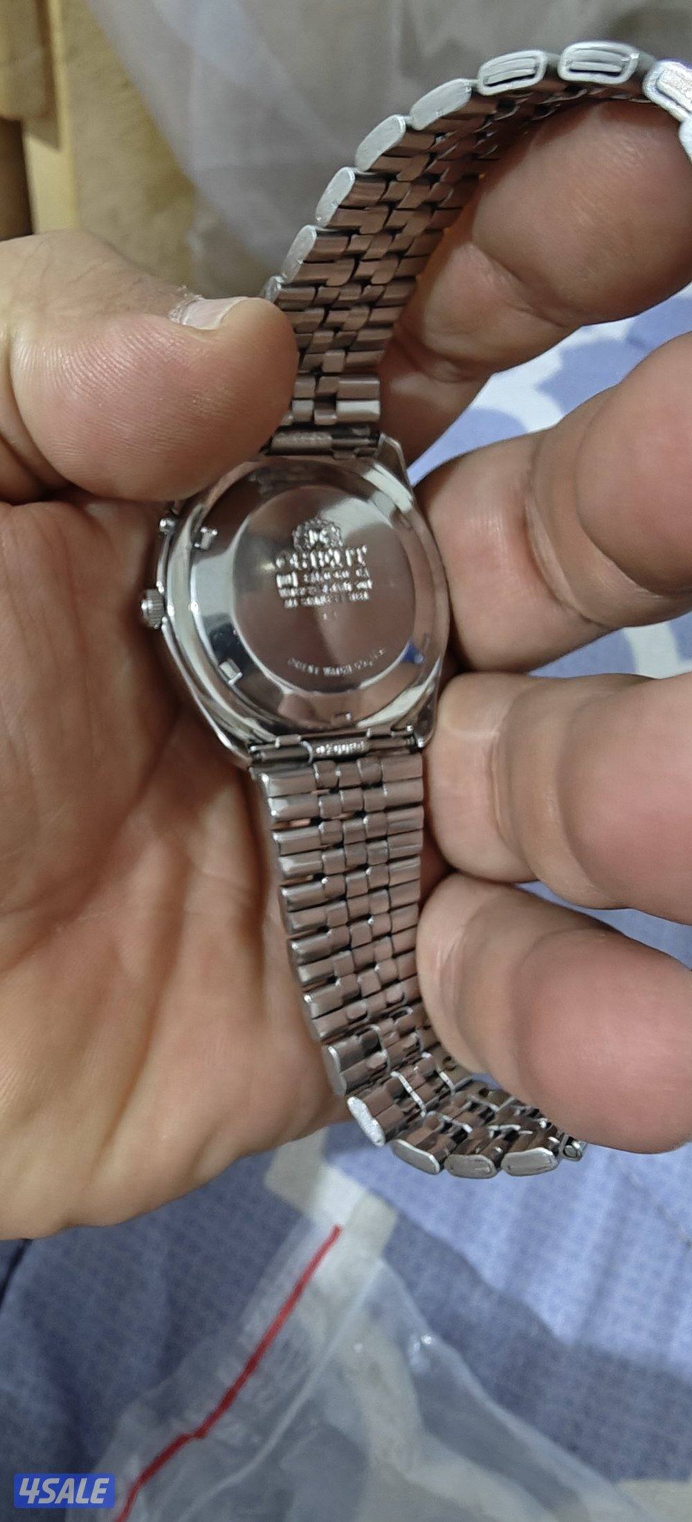 للبيع ساعه ستيزن1