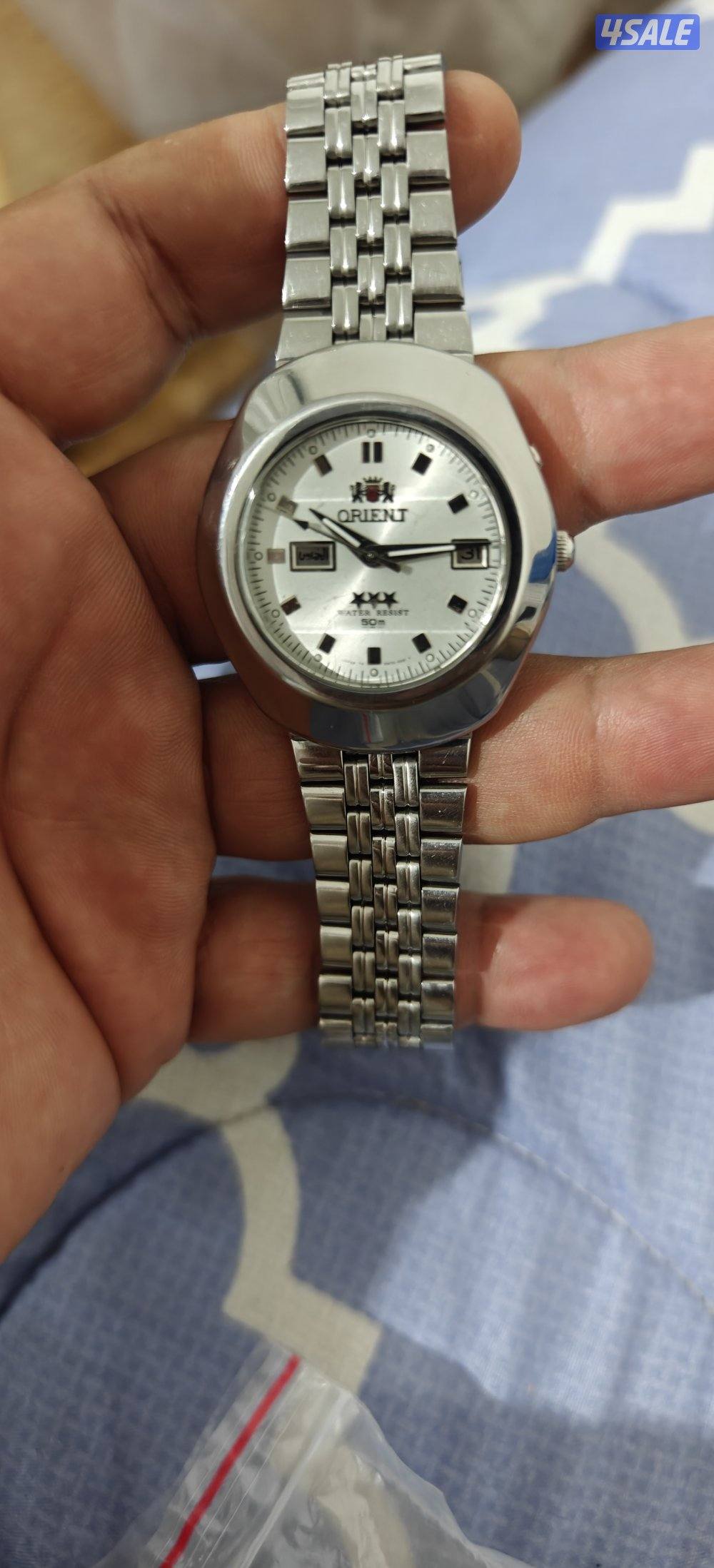 للبيع ساعه ستيزن2