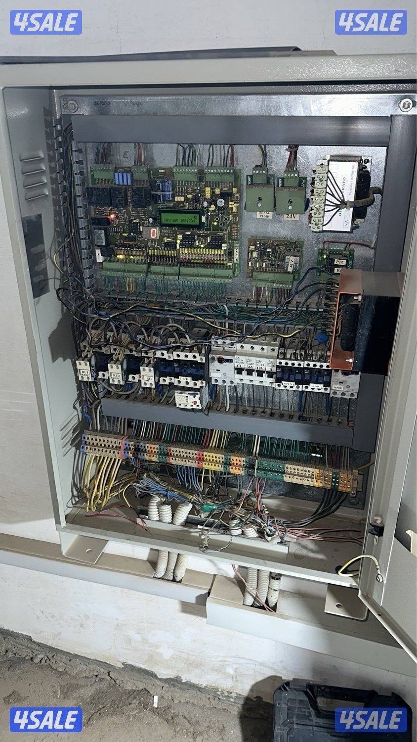 فني مصاعد صيانة و تصليح و تركيب جميع انواع مصاعد14