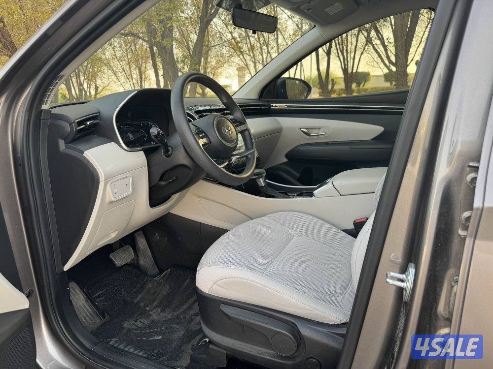 للبيع توسان م/2023 عداد:21 ألف تحت الكفاله 5 سنوات عداد مفتوح3