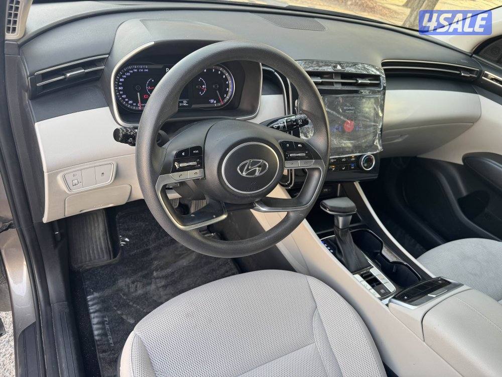 للبيع توسان م/2023 عداد:21 ألف تحت الكفاله 5 سنوات عداد مفتوح5