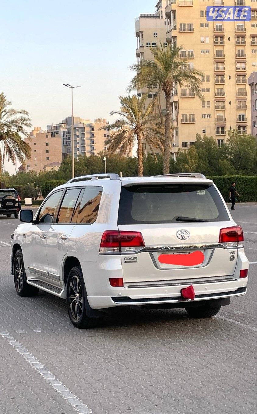 لاندكروزر كامل المواصفات شرط الفحص0