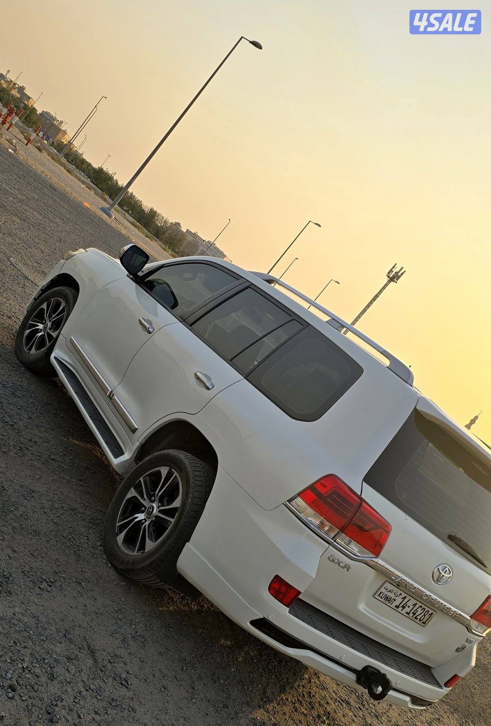 لاندكروزر كامل المواصفات شرط الفحص2