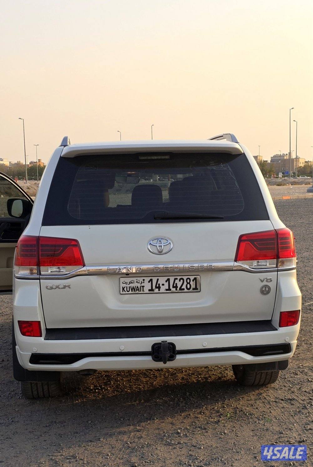 لاندكروزر كامل المواصفات شرط الفحص3