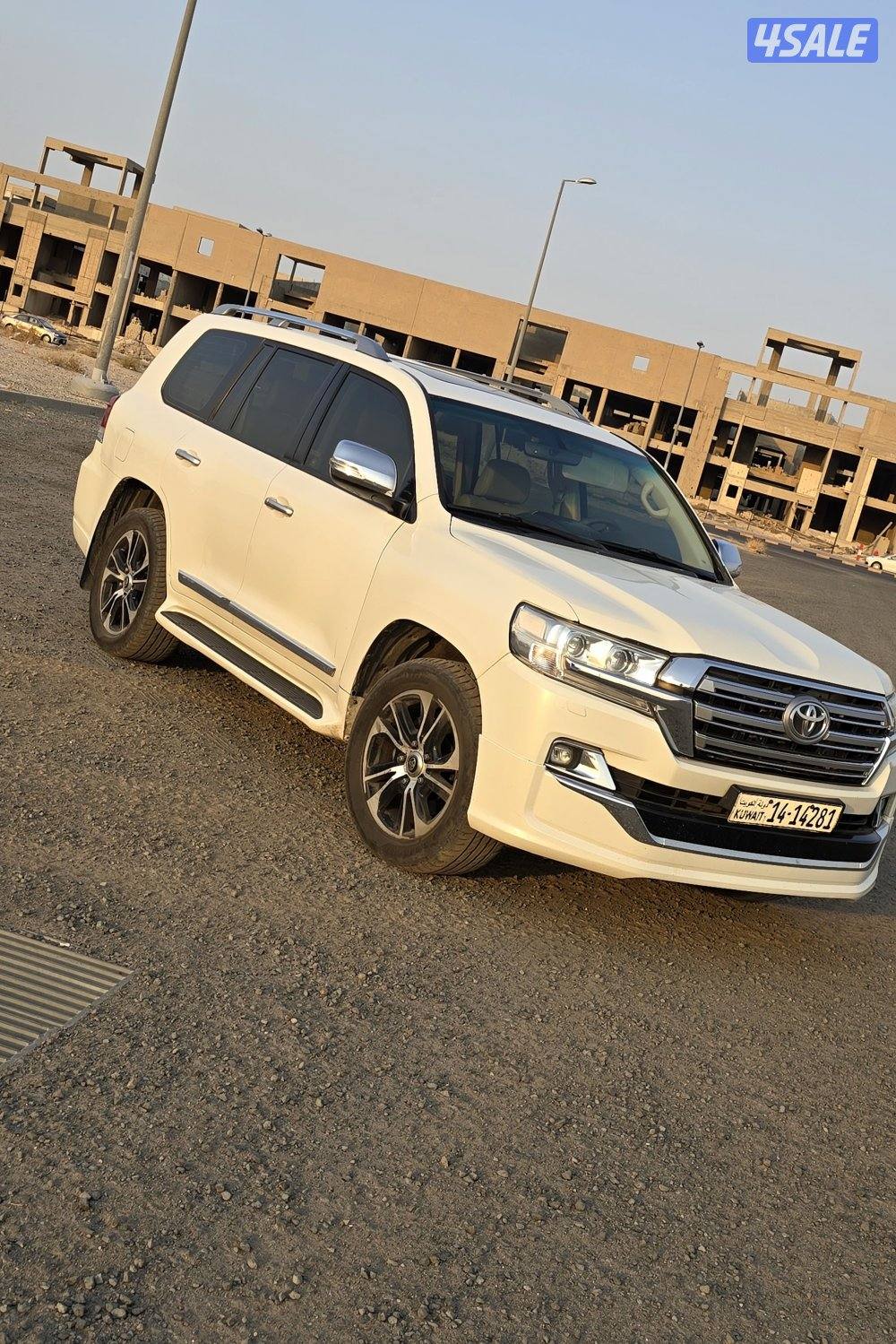 لاندكروزر كامل المواصفات شرط الفحص5