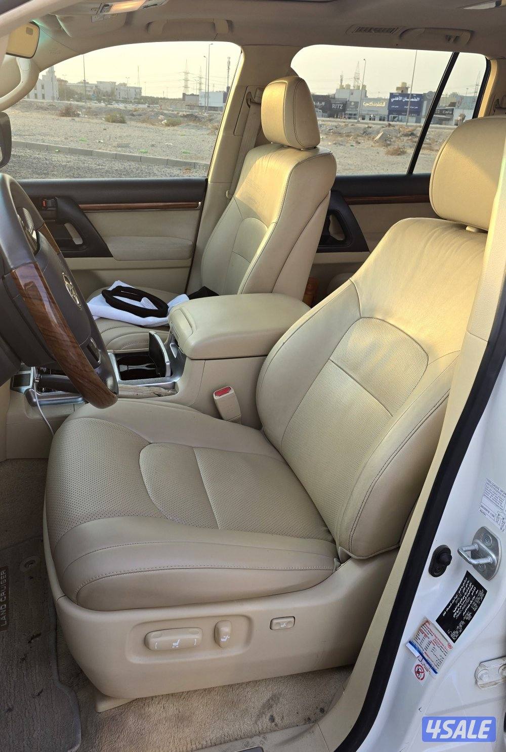 لاندكروزر كامل المواصفات شرط الفحص6