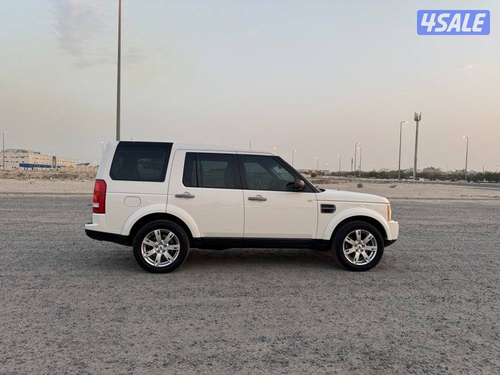 لاندروفر LR3 بحالة الوكالة صبغ وكالة1
