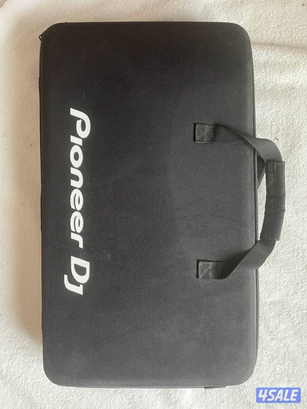 For Sale: Pioneer DDJ-SB3 DJ Controller + Protective Case4