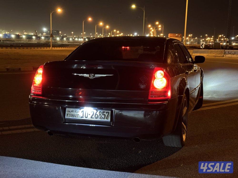 Chrysler C 300 Hemi V8 (GOOD CONDITION ORIGINAL PAINT)1
