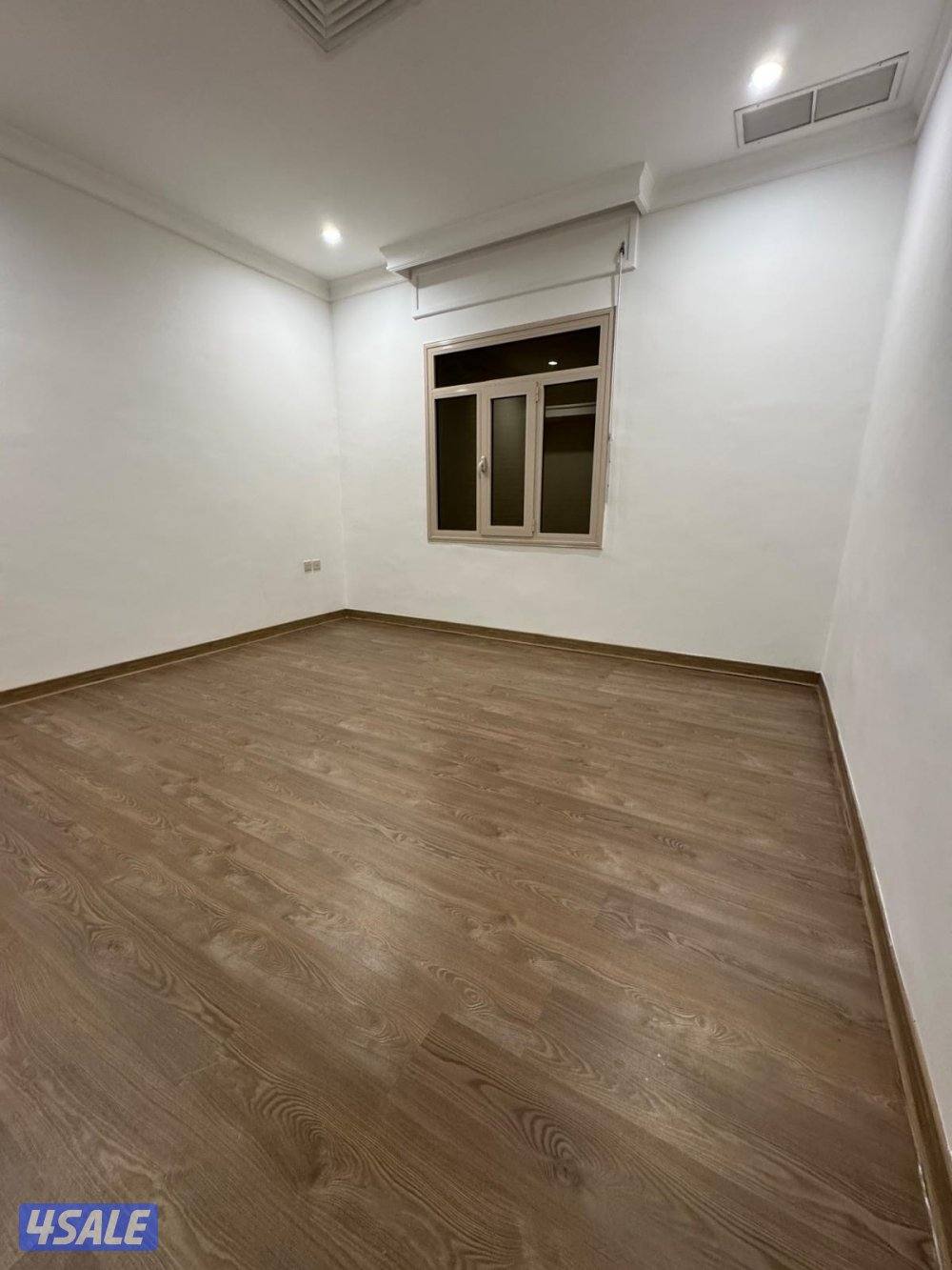 للايجار شقه في بيان القسايم ق 10