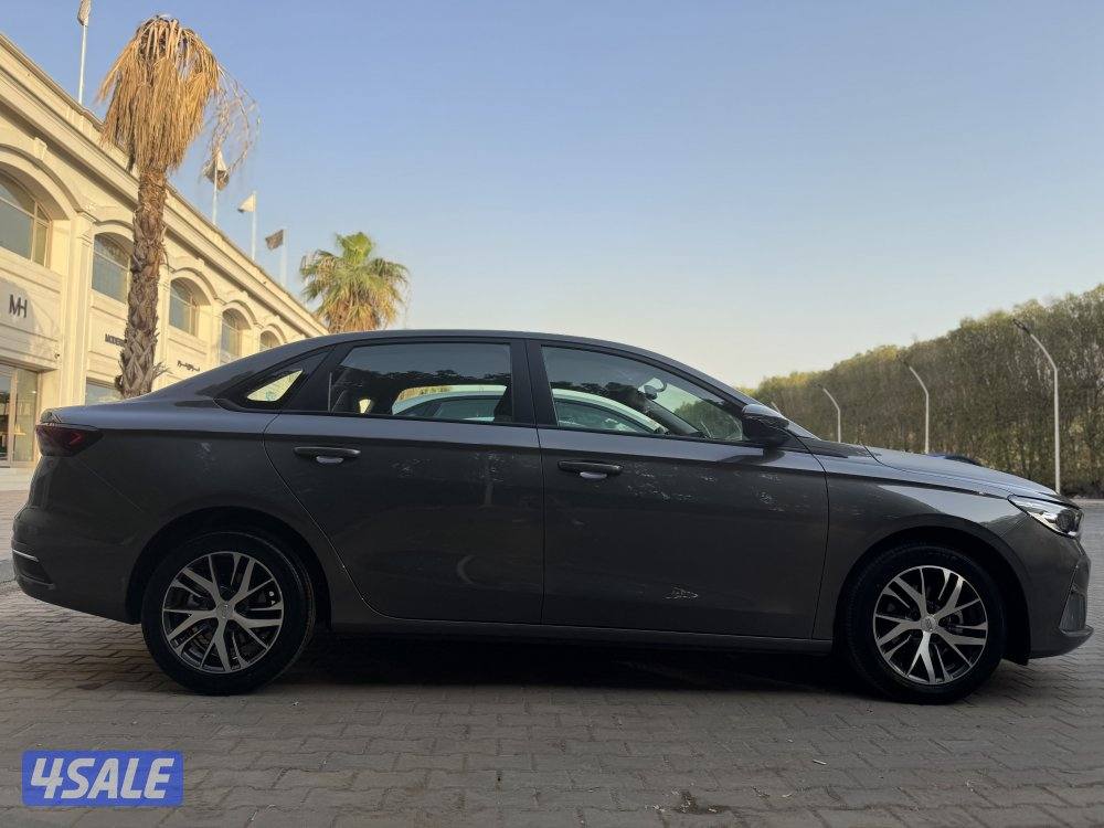 جيلي امجراند ٢٠٢٥ متوفر كميات11