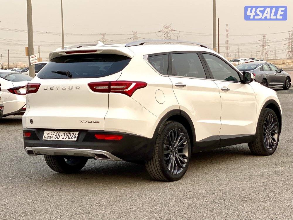 جيب جيتور X70 كامل المواصفات 2022 تحت الكفاله بحاله ممتازه2