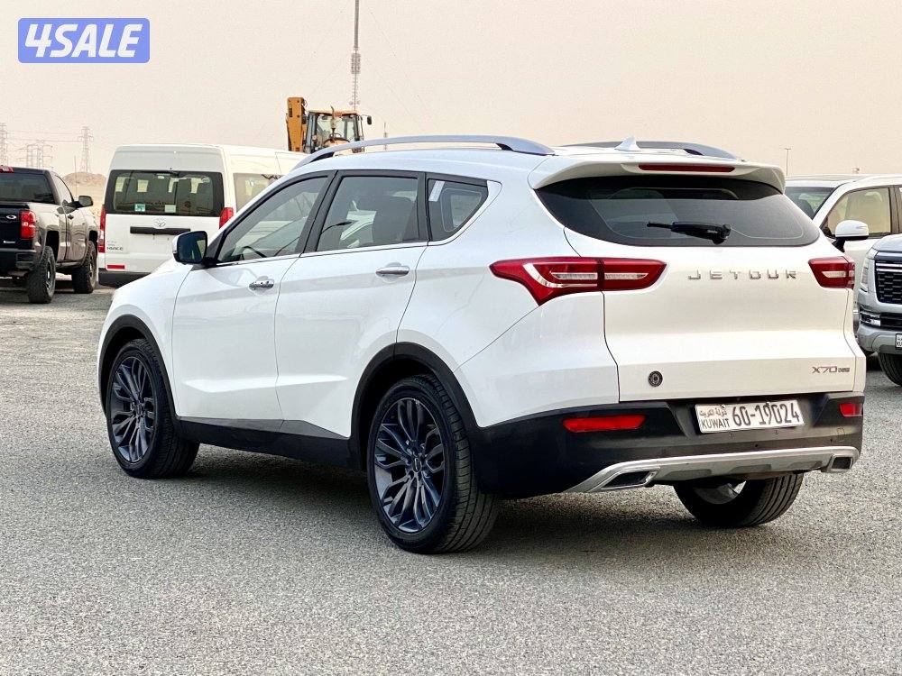 جيب جيتور X70 كامل المواصفات 2022 تحت الكفاله بحاله ممتازه3