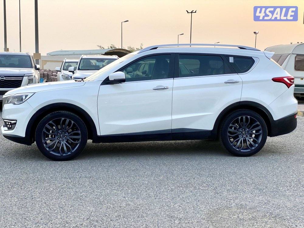 جيب جيتور X70 كامل المواصفات 2022 تحت الكفاله بحاله ممتازه4