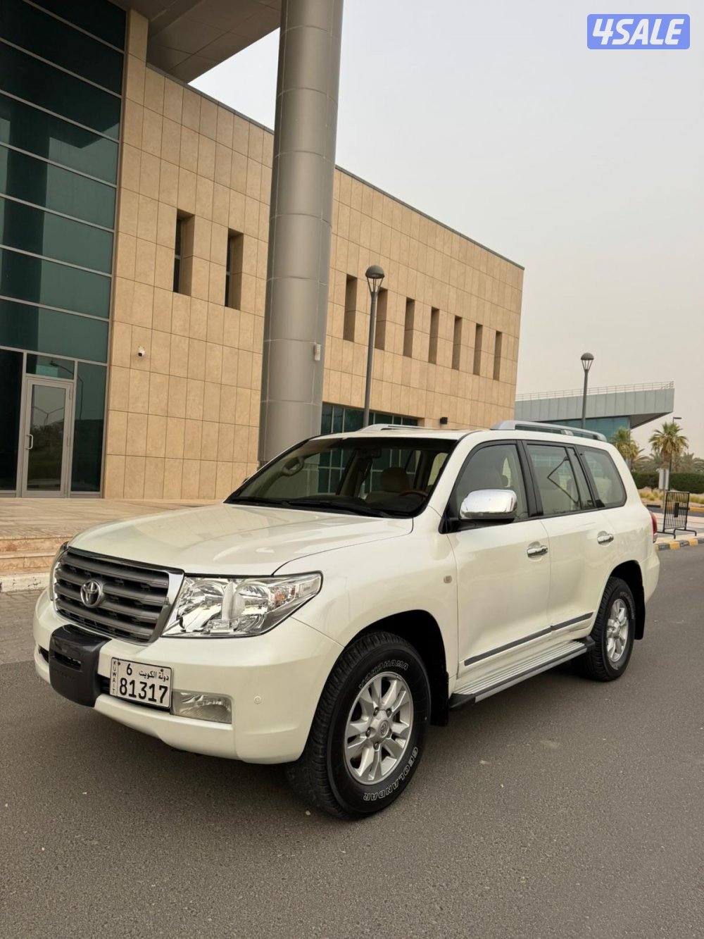 لاندكروزر V8 GXR موديل 20098