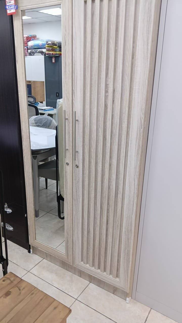 كبتات ٢ باب ارفف وباب علاق جديد للعمالة.1