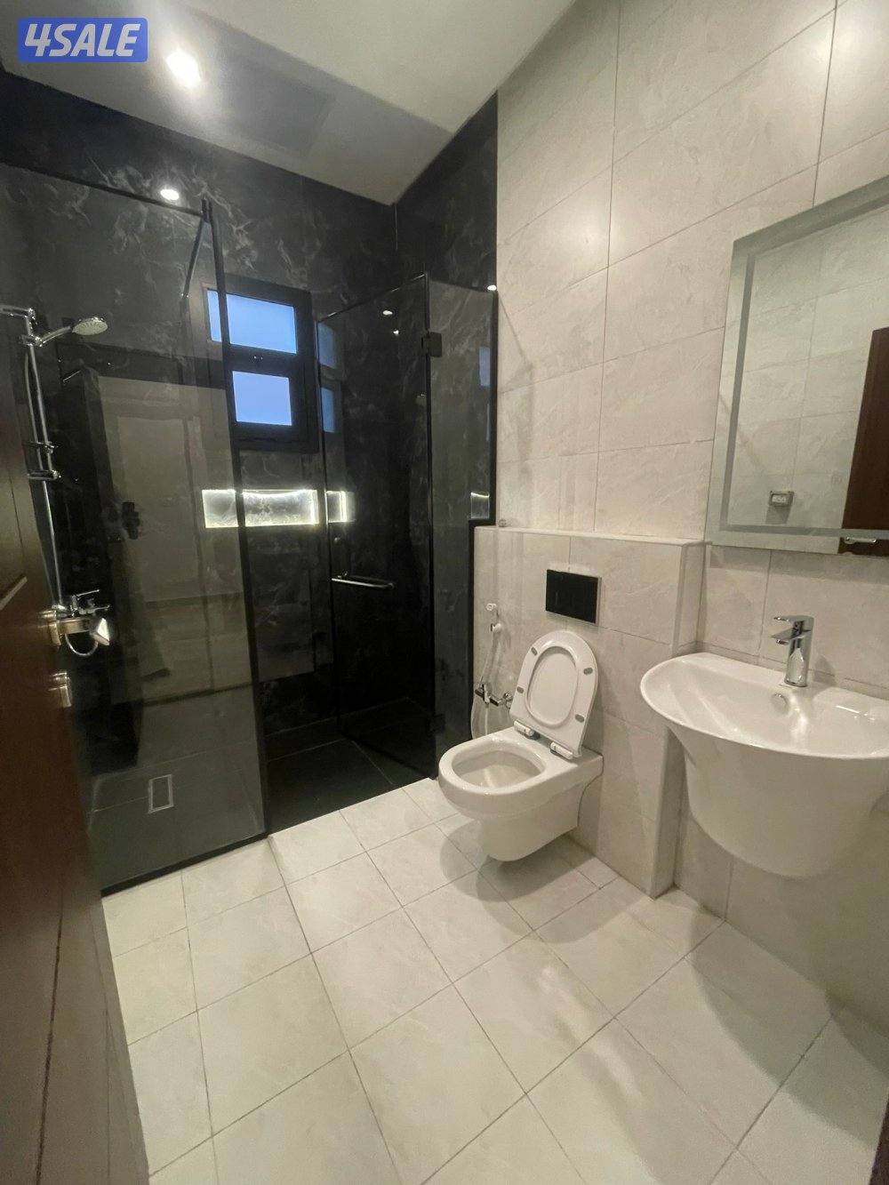 للإيجار دور ارضي8