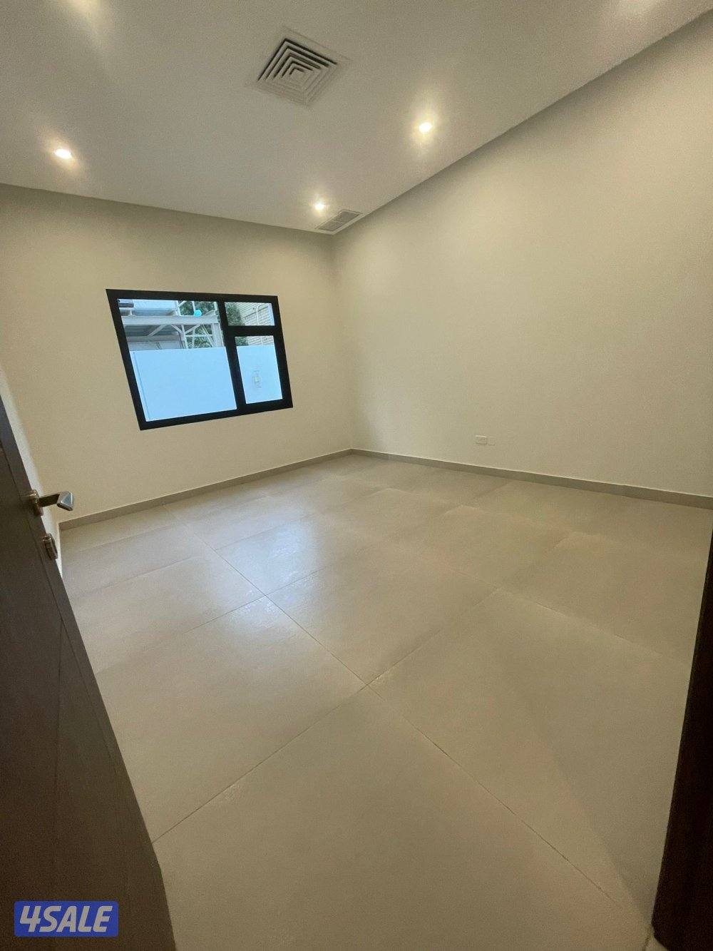 للإيجار دور ارضي11