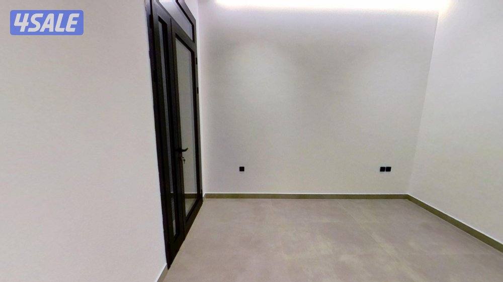 للايجار شقة راقية بالرميثية مساحة ٢٠٠ متر5