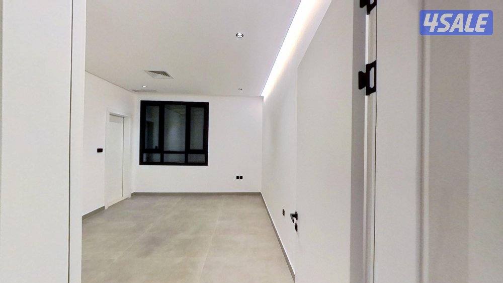 للايجار شقة راقية بالرميثية مساحة ٢٠٠ متر1